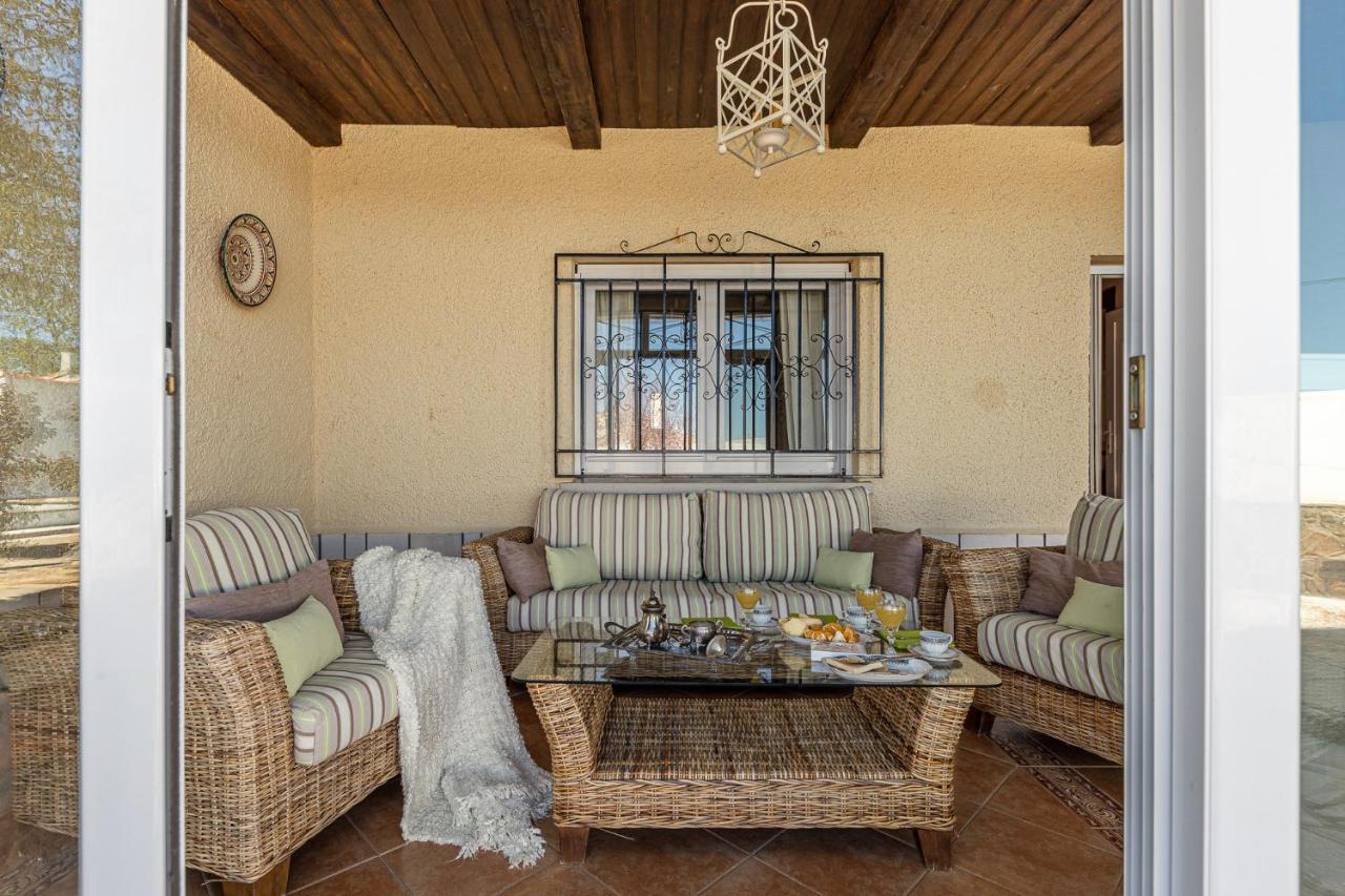 Waou Deluxe Cottage Titulcia Buitenkant foto