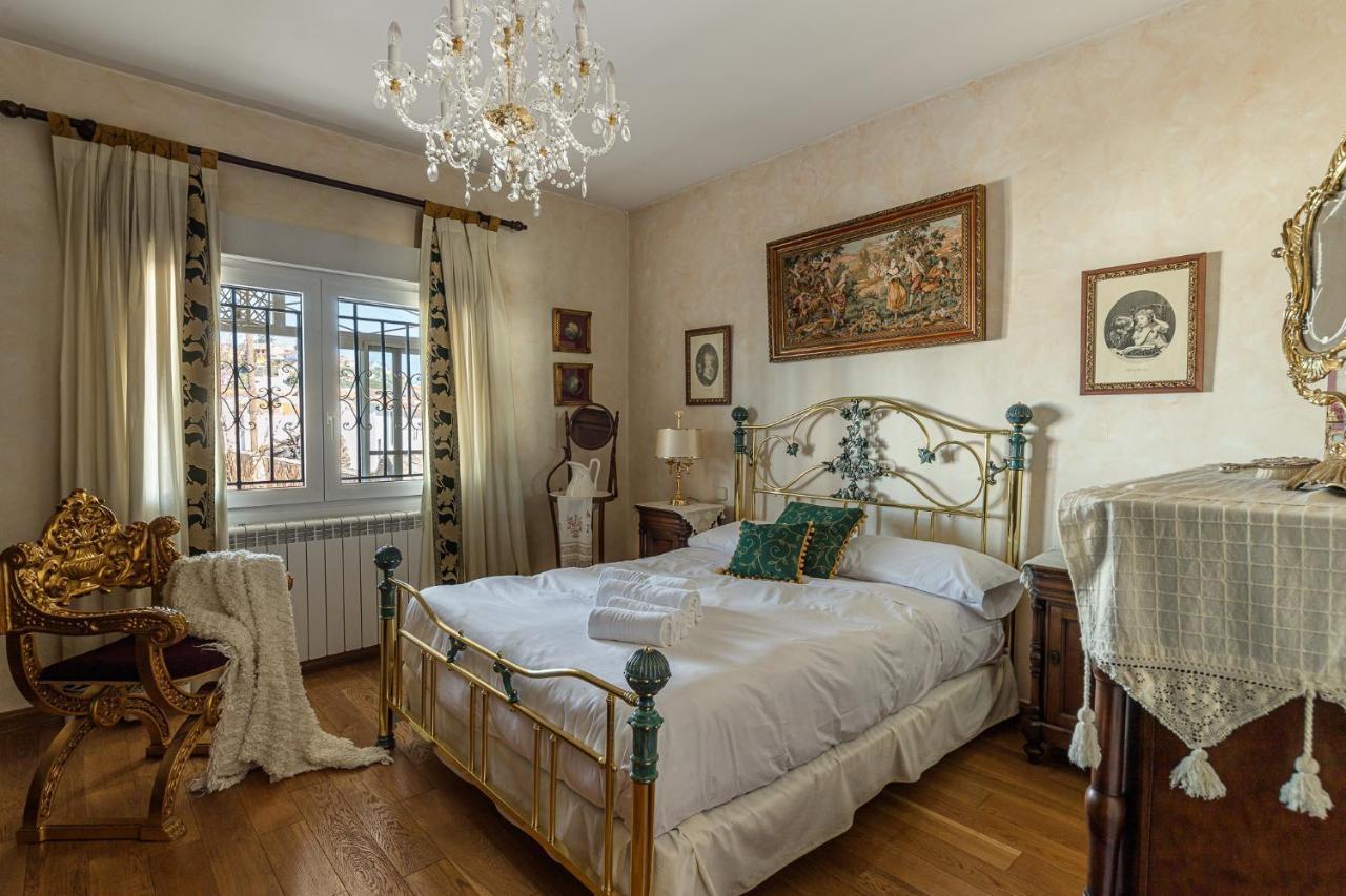 Waou Deluxe Cottage Titulcia Buitenkant foto