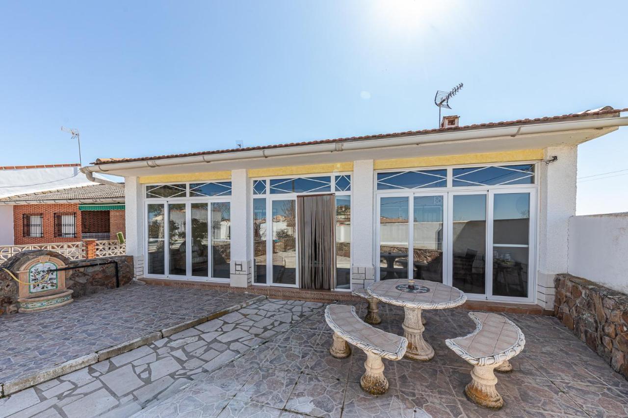 Waou Deluxe Cottage Titulcia Buitenkant foto